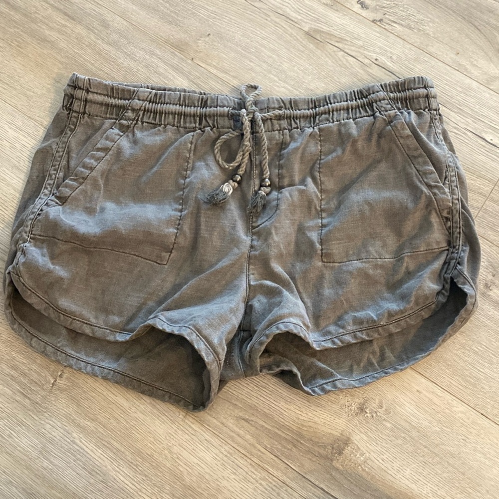 Level 99 shorts